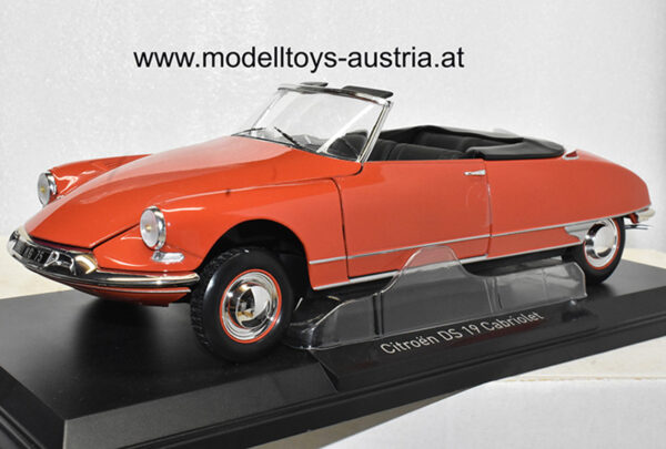 Citroen DS19 DS 19 Cabrio 1961 corail rot 1:18