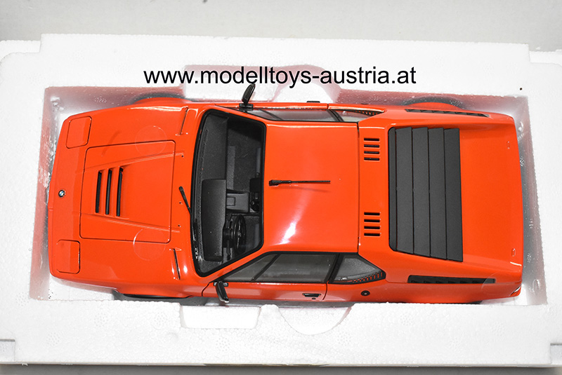BMW E26 M1 1978 orange 1:18