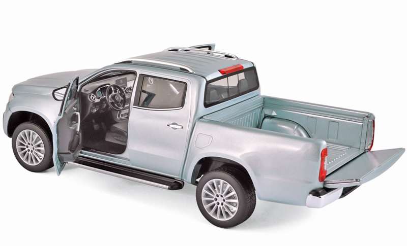 Mercedes Benz 470 X Klasse Pick up 2017 silber metallik 1:18