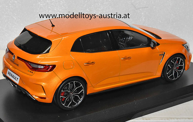 Renault Megane R.S. Limousine 2017 orange 1:18