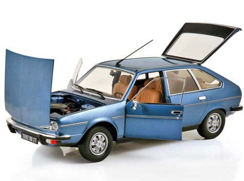 Renault 30 TS 1978 blau metrallik 1:18
