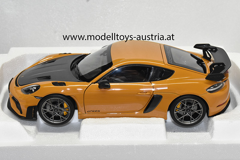 Porsche 718 Cayman 982 GT4 RS 2023 Weissach Pack gelb 1:18