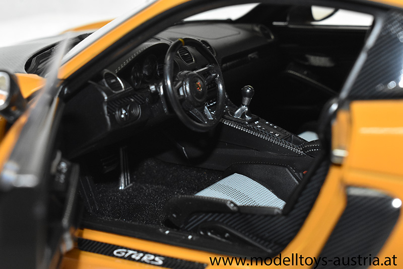 Porsche 718 Cayman 982 GT4 RS 2023 Weissach Pack gelb 1:18