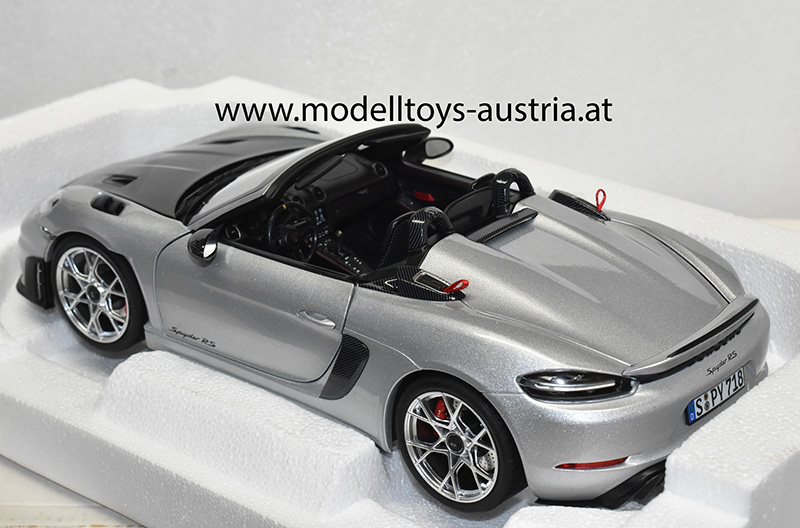 Porsche 718 Boxster 982 Spyder RS Cabrio 2023 Weissach Pack GT sibler metallik 1:18