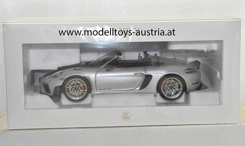 Porsche 718 Boxster 982 Spyder RS Cabrio 2023 Weissach Pack GT sibler metallik 1:18