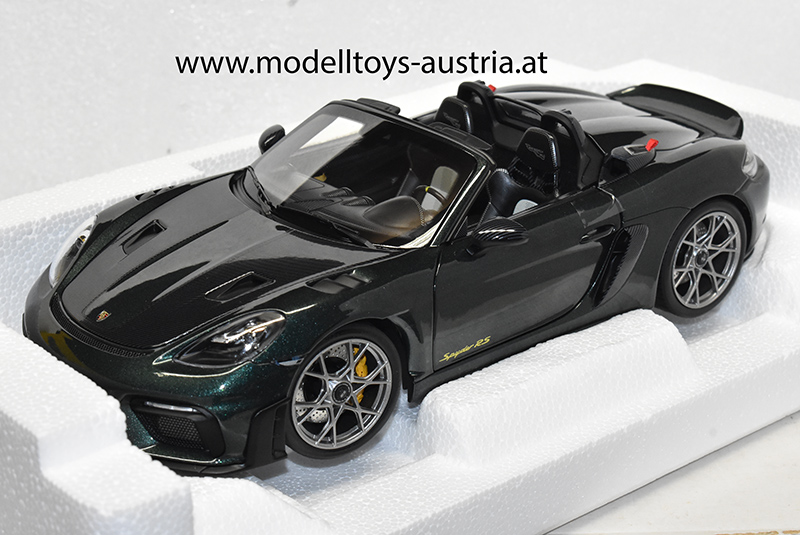 Porsche 718 Spyder RS 2023 Weissach Pack grün metallik 1:18