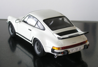 Porsche 911 930 Coupe Turbo 3.0 1975 weiss 1:18