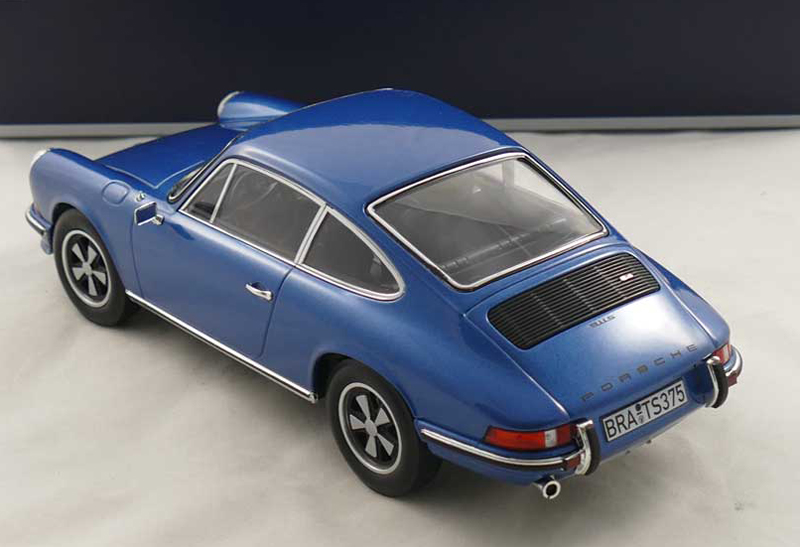 Porsche 911 S Coupe 1973 blau metallik 1:18