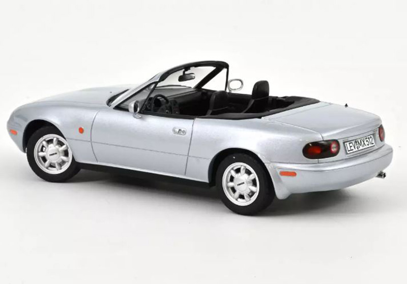 Mazda MX-5 MX 5 NA Cabrio 1991 silber 1:18