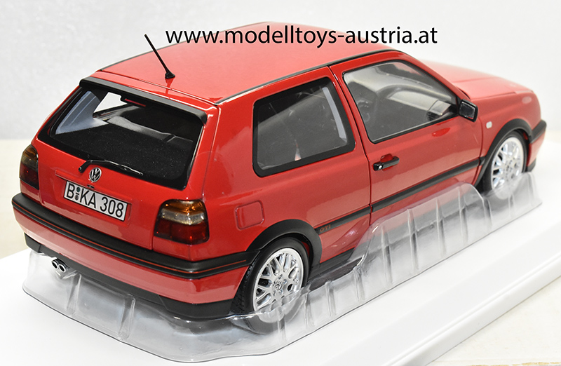 VW Golf III Golf 3 Limousine GTI 1996 rot metallik 1:18