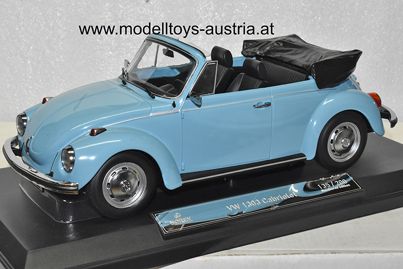 VW Käfer 1303 Cabrio 1973 hellblau 1:18