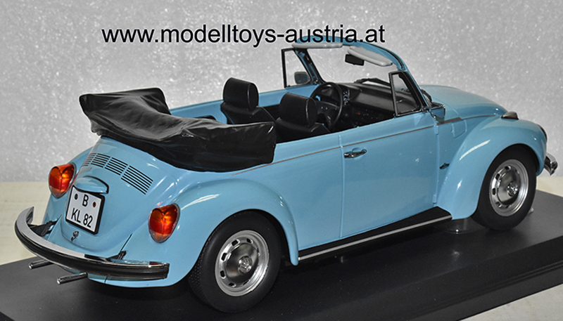 VW Käfer 1303 Cabrio 1973 hellblau 1:18