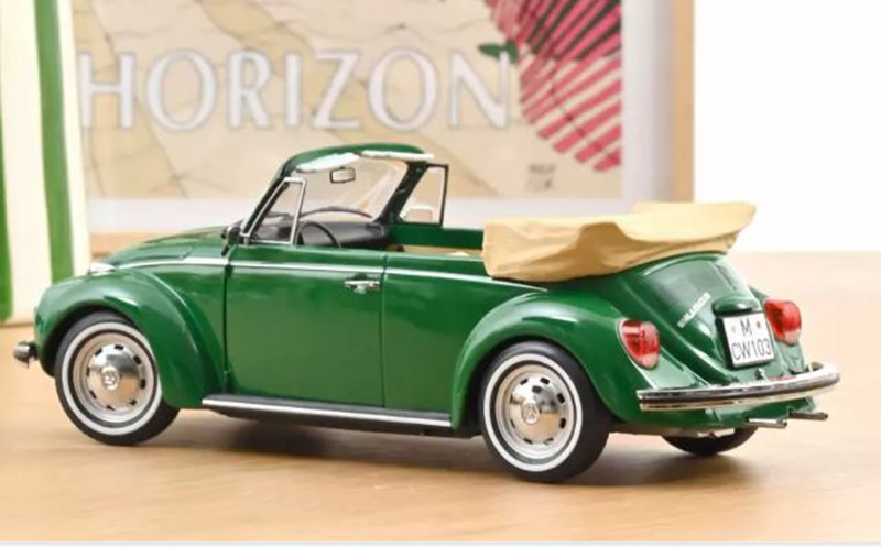 VW Käfer 1303 Cabrio 1972 grün 1:18