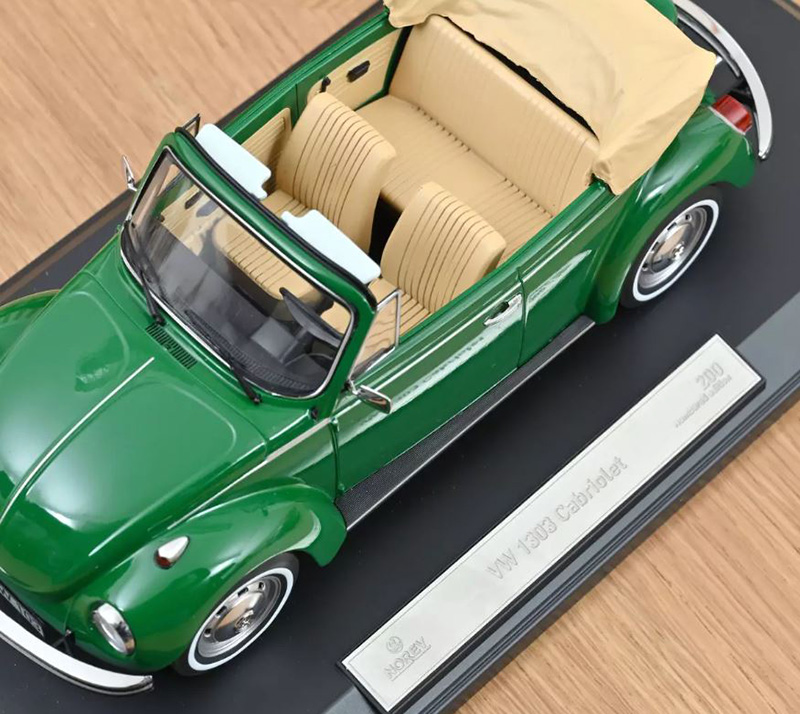 VW Käfer 1303 Cabrio 1972 grün 1:18