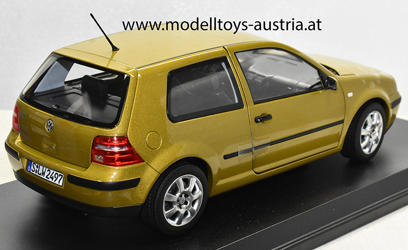 VW Golf IV Golf 4 Limousine GTI 1998 gelb metallik 1:18 Sondermodell