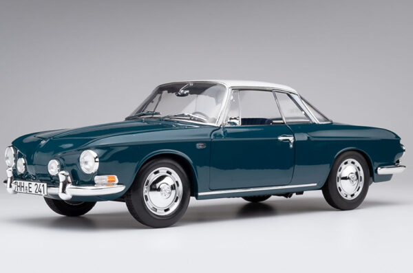 VW Karmann Ghia 1500 Typ 34 1961 blau / weiss 1:18