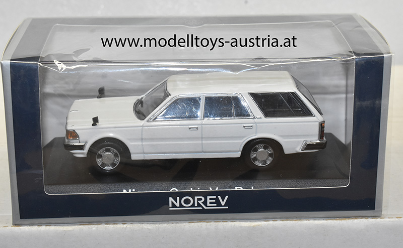 Nissan Cedric Van Deluxe 1995 weiss 1:43