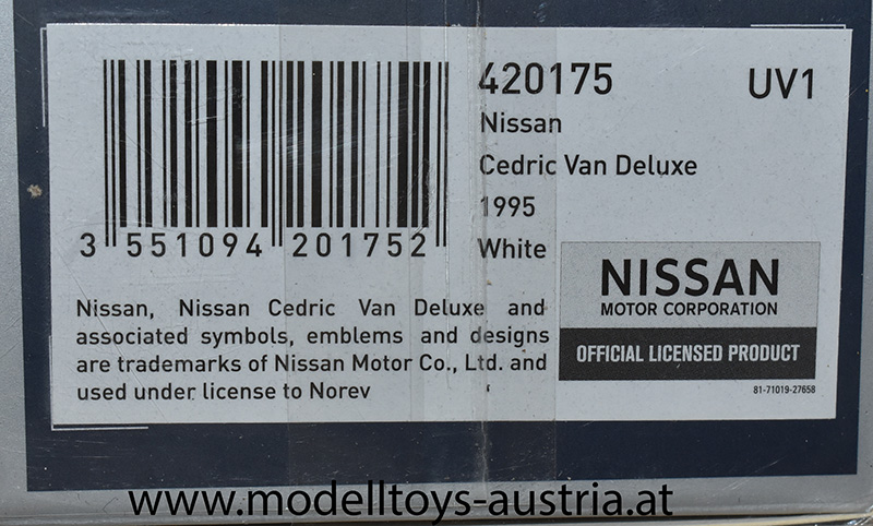 Nissan Cedric Van Deluxe 1995 weiss 1:43