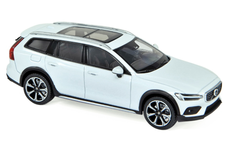 Volvo V60 Cross Country Kombi Break SUV 2019 Crystal weiss 1:43