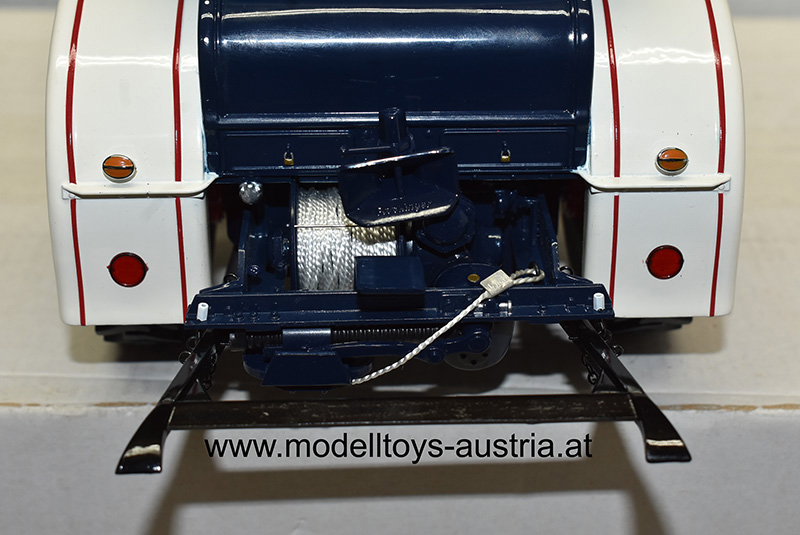 Lanz Bulldog EILBULLDOG Traktor 1937 weiss / blau 1:18