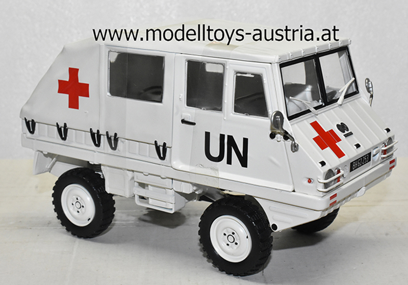 Steyr Puch Haflinger 700 AP geschlossen UN Rotes Kreuz weiss 1:18 Schuco