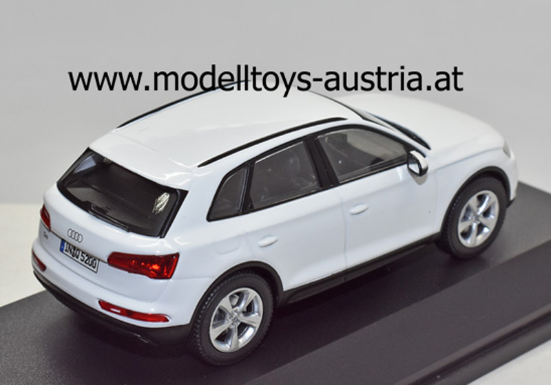 Audi Q5 FY Quattro SUV 2016 weiss 1:43