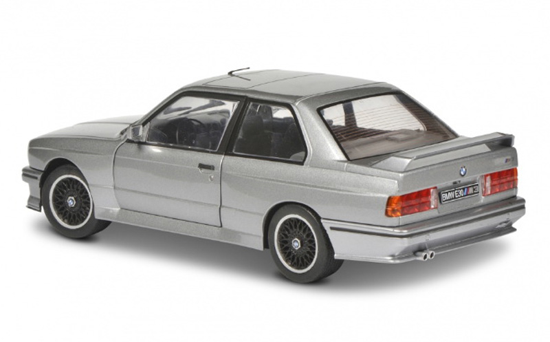 BMW E30 Limousine M3 1990 silber metallik 1:18