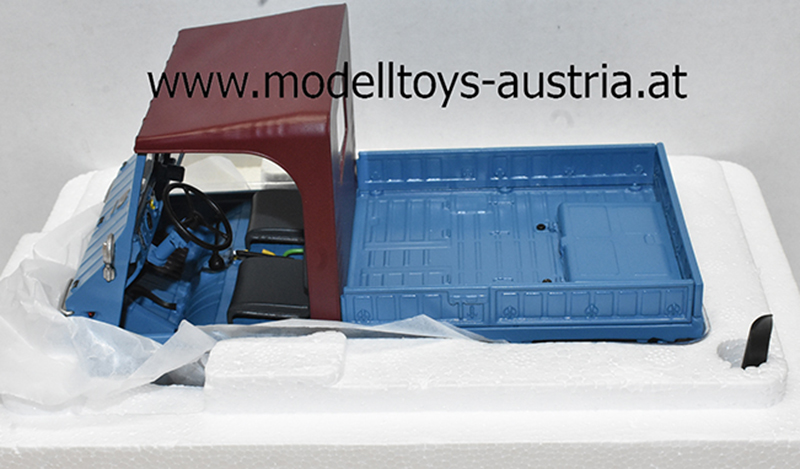 Steyr Puch Haflinger 700 AP offen Pritsche blau 1:18 Schuco