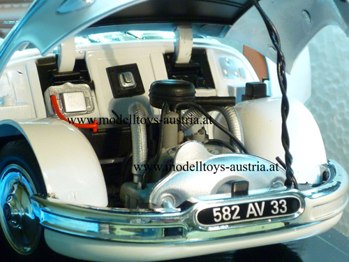 Panhard PL 17 Cabrio 1964 weiss 1:18