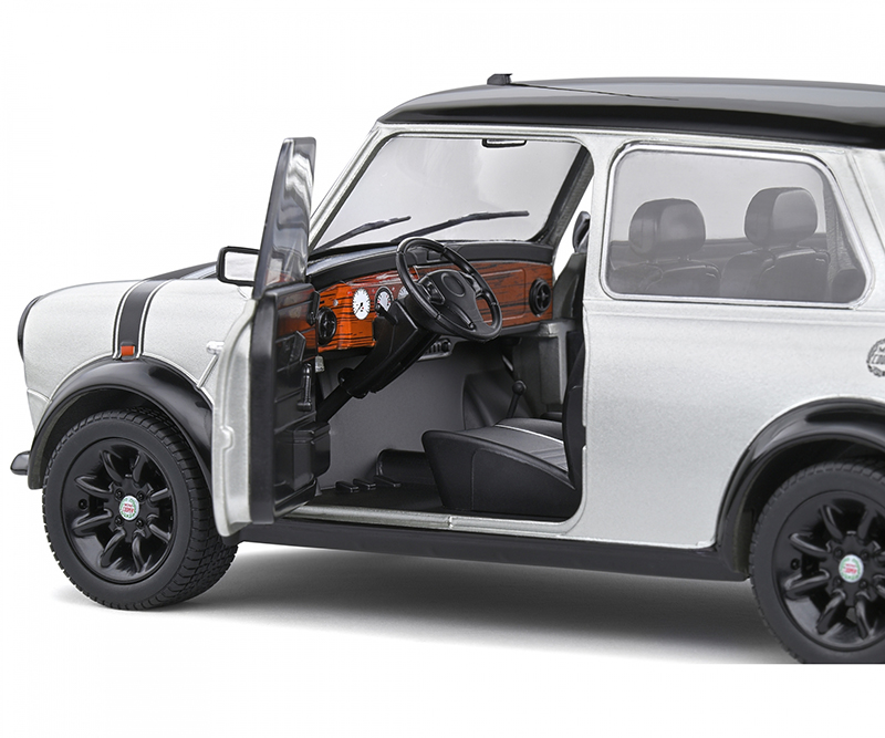 Mini Cooper Sport silber 1:18