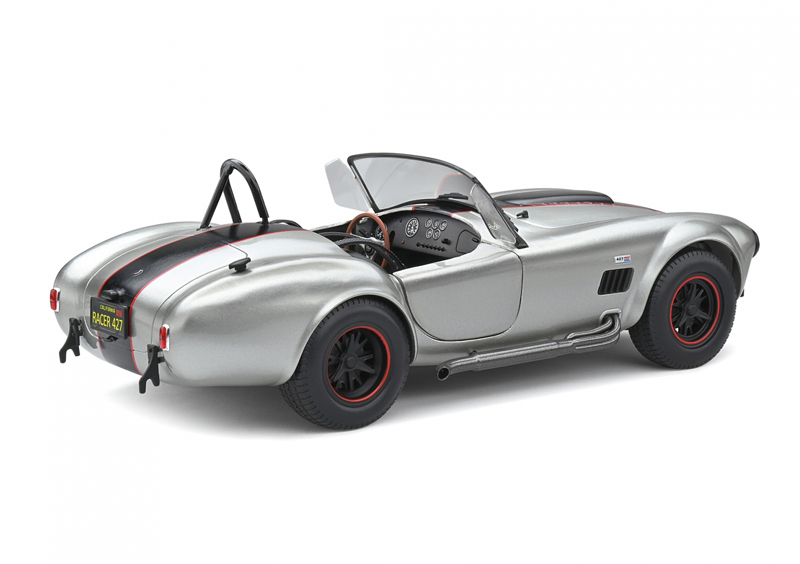 Shelby Cobra 427 1965 silber metallik / schwarz 1:18