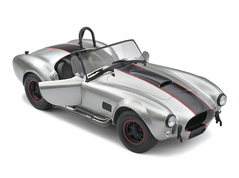 Shelby Cobra 427 1965 silber metallik / schwarz 1:18