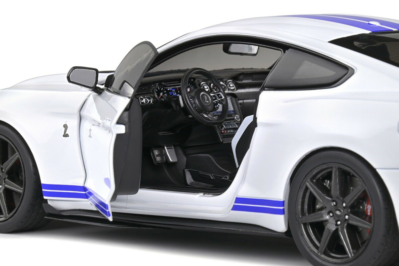 Ford Mustang SHELBY GT500 Fast Track 2020 weiss / blau 1:18