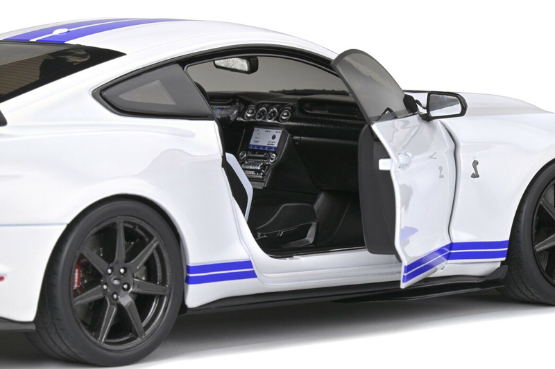 Ford Mustang SHELBY GT500 Fast Track 2020 weiss / blau 1:18