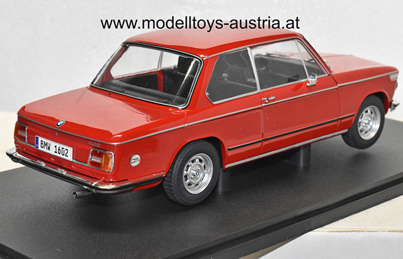 BMW E10 1602 2002 Limousine 1971 rot 1:18