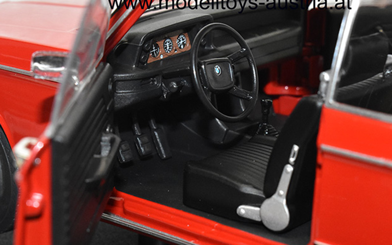 BMW E10 1602 2002 Limousine 1971 rot 1:18