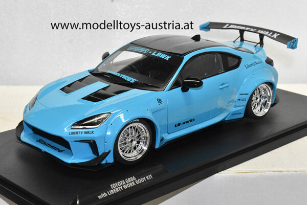 Toyota GR86 Liberty Walk Bodykit 2024 baby blau 1:18