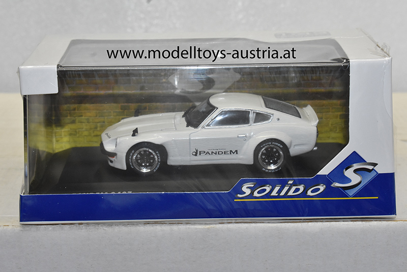 Datsun 240 Z 1973 Pandem ROCKET BUNNY weiss 1:43