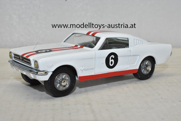Ford Mustang Fastback Coupe Competition Model Nr. 325 1:45