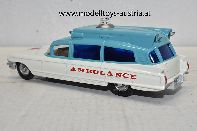 Cadillac Superior Krankenwagen Nr. 437 1:43 / 1:54