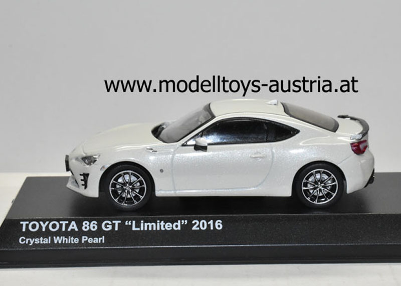Toyota GT86 86 Coupe 2016 LIMITED weiss metallik 1:43