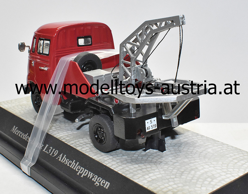 Mercedes Benz L319 Abschleppwagen Isetta Service 1:43