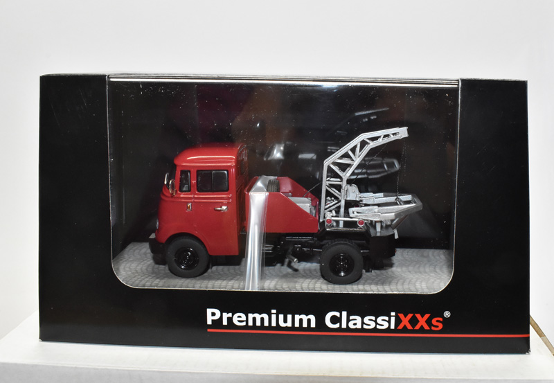 Mercedes Benz L319 Abschleppwagen Isetta Service 1:43