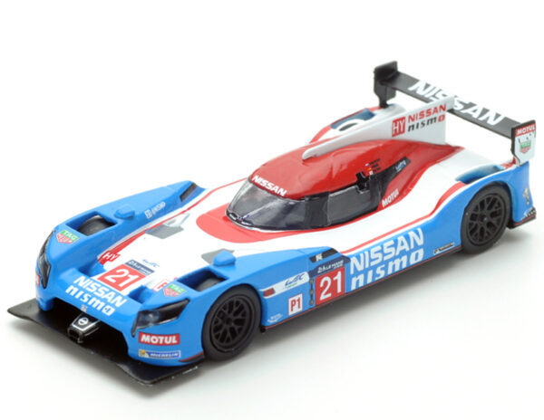 Nissan GT-R LM Nismo 2015 Le Mans MATSUDA / SHULZHITSKIY / ORDONEZ  1:64 SPARK