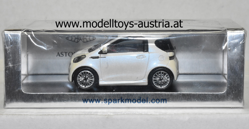 Aston Martin Cygnet 2011 Perl weiss metallik 1:43