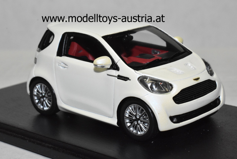 Aston Martin Cygnet 2011 Perl weiss metallik 1:43