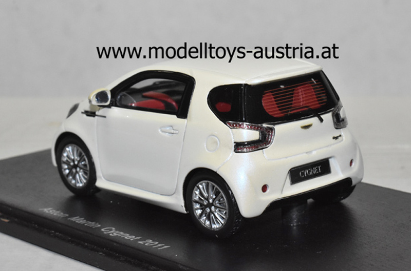 Aston Martin Cygnet 2011 Perl weiss metallik 1:43