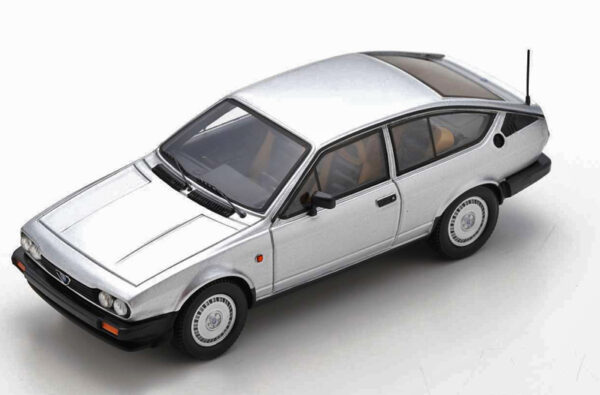 Alfa Romeo Alfetta GTV 2.0 1980 silber metallik 1:43