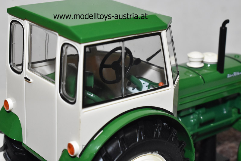 Zetor 50 Super 1966 grün 1:32