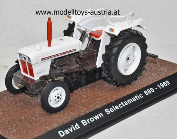 David Brown Selectamatic 880 1969 weiss 1:32